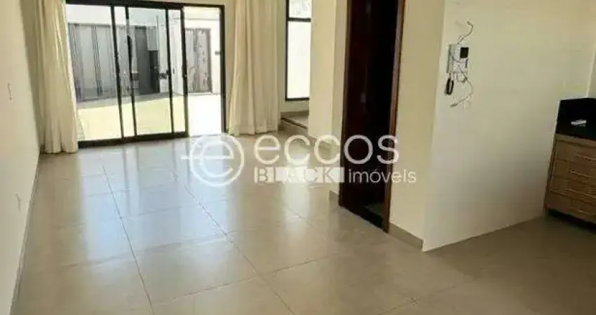 Casa à venda, 3 quartos, 1 suíte, 3 vagas, Novo Mundo - Uberlândia/MG