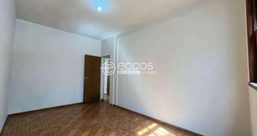 Casa à venda, 5 quartos, 3 suítes, 5 vagas, Santo Antônio - Belo Horizonte/MG