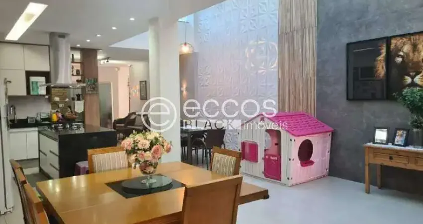 Casa à venda, 4 quartos, 1 suíte, 2 vagas, santa rosa - uberlândia/mg