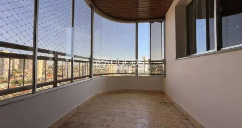 Apartamento para aluguel, 3 quartos, 1 suíte, 2 vagas, Centro - UBERABA/MG