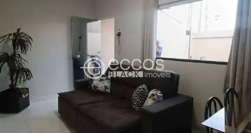 Casa à venda, 2 quartos, 2 vagas, jardim ipanema - uberlândia/mg