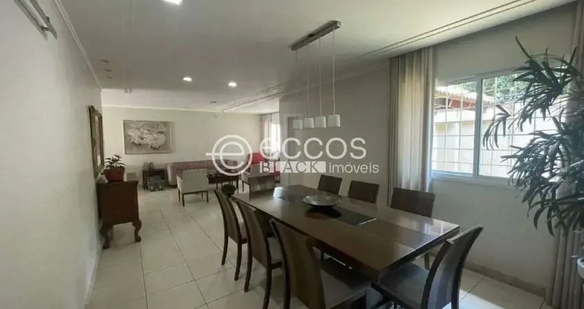 Casa à venda, 3 quartos, 1 suíte, 2 vagas, Lídice - Uberlândia/MG