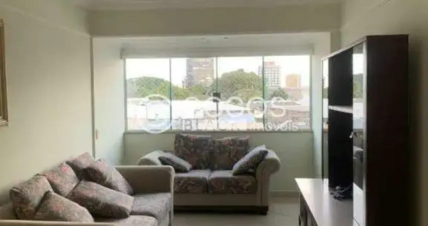 Apartamento à venda, 3 quartos, 1 suíte, 1 vaga, Centro - Uberlândia/MG