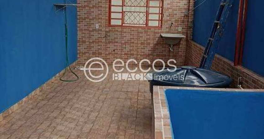 Casa para aluguel, 2 quartos, 1 suíte, 1 vaga, Vila São Vicente - UBERABA/MG