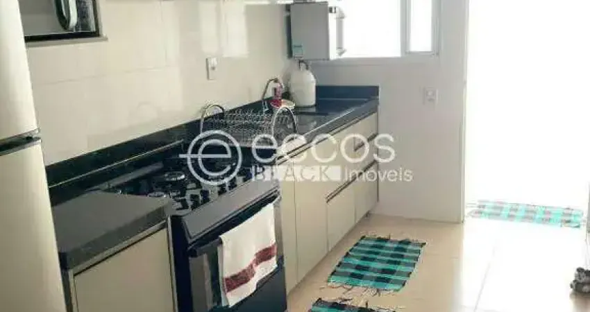 Casa para aluguel, 2 quartos, 1 suíte, 2 vagas, Granada - Uberlândia/MG
