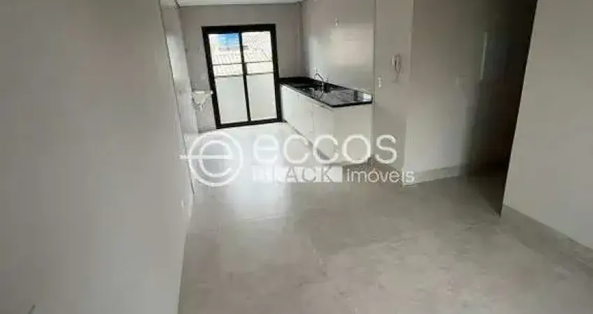 Apartamento à venda, 3 quartos, 1 suíte, 2 vagas, Tibery - Uberlândia/MG