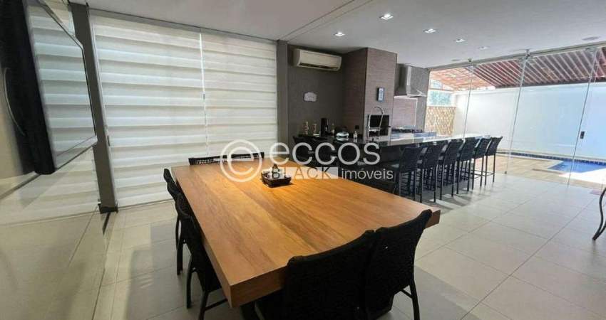 Casa em condomínio à venda, 4 quartos, 4 suítes, 4 vagas, Aclimação - Uberlândia/MG