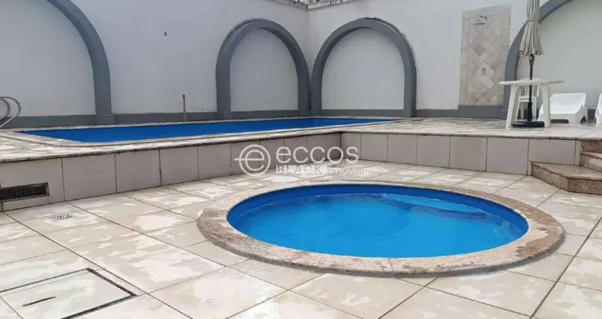 Apartamento para aluguel, 3 quartos, 1 suíte, 2 vagas, Cazeca - Uberlândia/MG