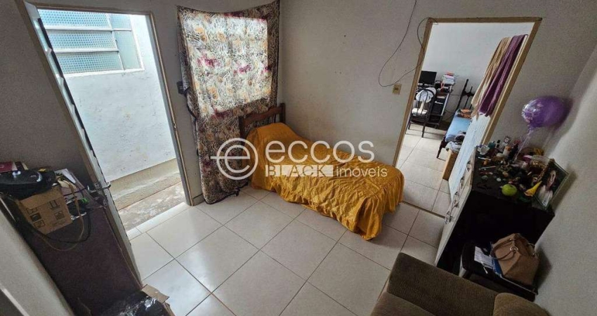 Casa à venda, 4 quartos, 4 vagas, Núcleo Residencial Tutunas - UBERABA/MG