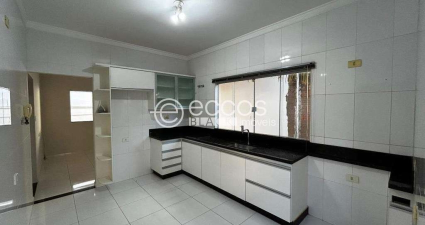 Casa à venda, 2 quartos, 1 suíte, 4 vagas, Jardim Botânico - Uberlândia/MG
