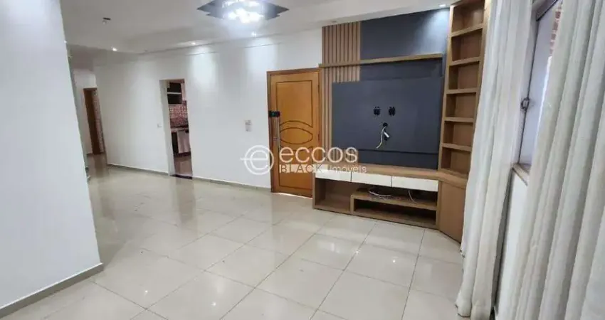 Casa à venda, 3 quartos, 1 suíte, 2 vagas, Gravatás - Uberlândia/MG