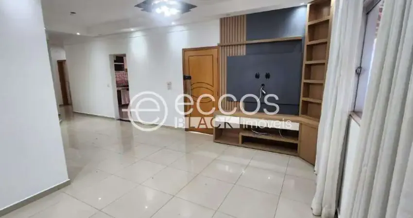 Casa à venda, 3 quartos, 1 suíte, 2 vagas, gravatás - uberlândia/mg