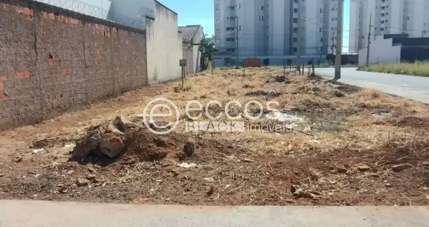 Terreno à venda na Rua Geraldo Ferreira de Paula, 96, Jardim Europa, Uberlândia
