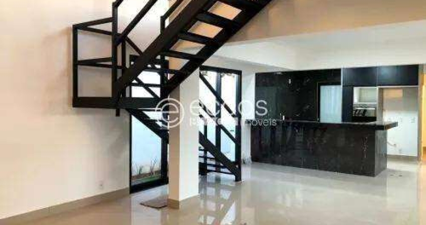 Casa em condomínio para aluguel, 4 quartos, 4 suítes, 4 vagas, Laranjeiras - Uberlândia/MG