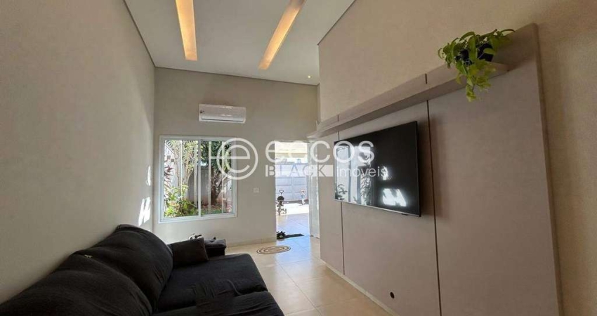 Casa à venda, 3 quartos, 1 suíte, 3 vagas, Shopping Park - Uberlândia/MG