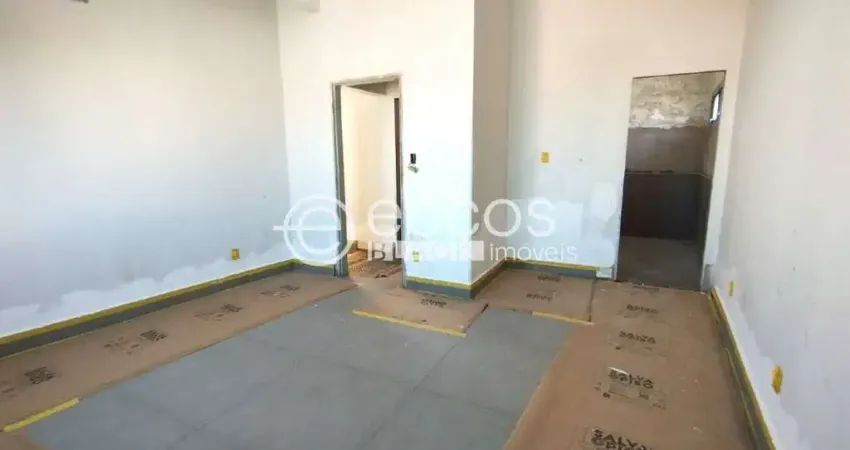 Ponto comercial para alugar na Rua Barão de Camargos, 272, Centro, Uberlândia