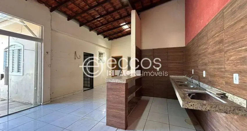 Casa à venda, 5 quartos, 2 suítes, 4 vagas, santa mônica - uberlândia/mg