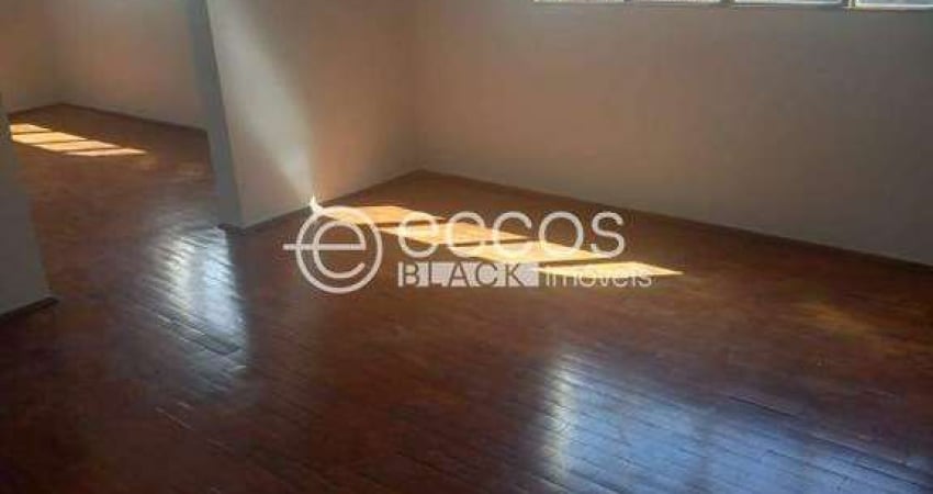 Apartamento à venda, 3 quartos, 1 suíte, 1 vaga, Centro - Uberlândia/MG