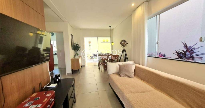 Casa em condomínio à venda, 3 quartos, 1 suíte, 2 vagas, Jardim Inconfidência - Uberlândia/MG