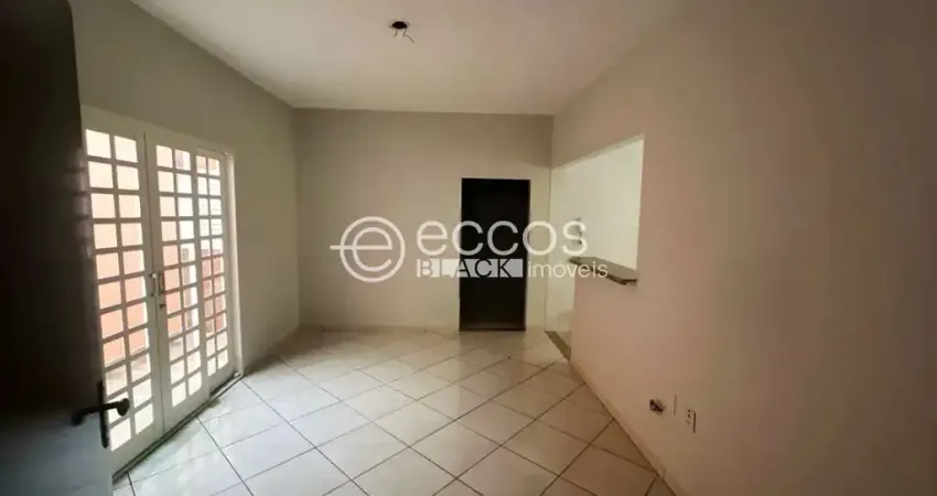 Casa para aluguel, 3 quartos, 1 suíte, 3 vagas, Jardim Patrícia - Uberlândia/MG