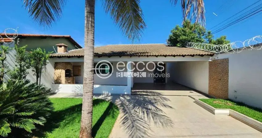 Casa para aluguel, 3 quartos, 1 suíte, 3 vagas, Cidade Jardim - Uberlândia/MG