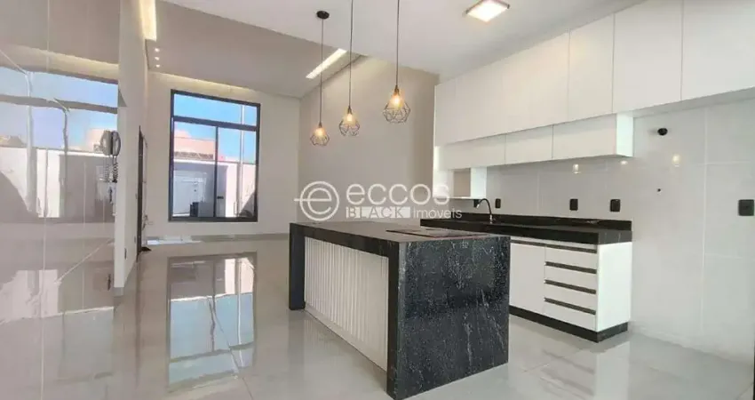 Casa para aluguel, 3 quartos, 1 suíte, 2 vagas, Alto Umuarama - Uberlândia/MG
