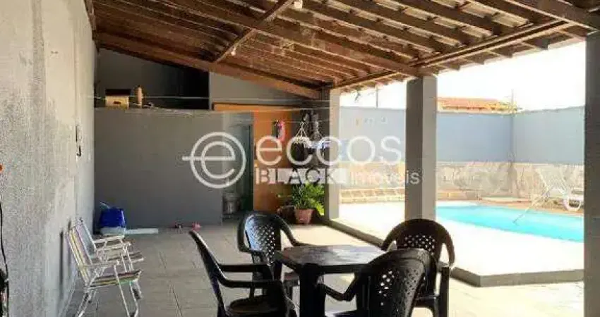 Casa para aluguel, 3 quartos, 1 suíte, 2 vagas, Santa Mônica - Uberlândia/MG