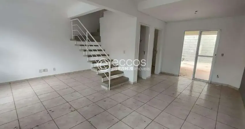 Casa em condomínio para aluguel, 3 quartos, 1 suíte, 2 vagas, Morada da Colina - Uberlândia/MG