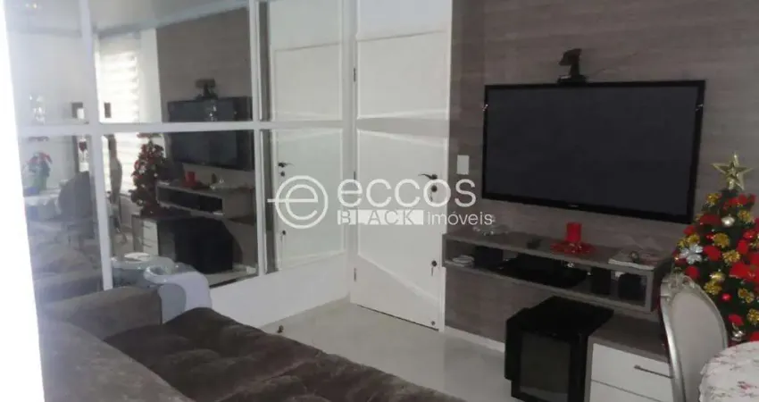 Apartamento à venda, 2 vagas, Universitário - UBERABA/MG