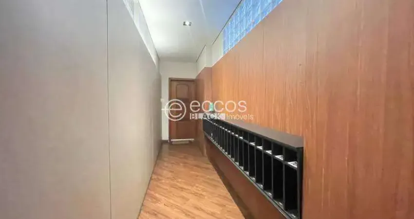 Apartamento à venda, 3 quartos, 1 suíte, 1 vaga, Santa Efigênia - Belo Horizonte/MG