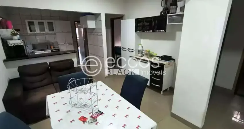 Casa para aluguel, 3 quartos, 2 vagas, laranjeiras - uberlândia/mg