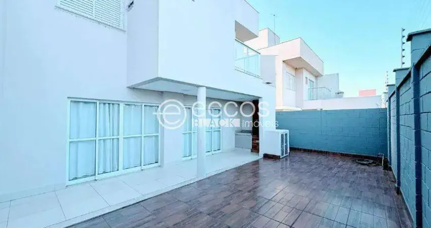 Casa em condomínio à venda, 4 quartos, 4 suítes, 4 vagas, Granja Marileusa - Uberlândia/MG