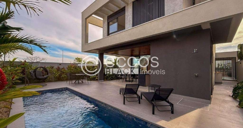 Casa em condomínio à venda, 4 quartos, 4 suítes, 2 vagas, Morada da Colina - Uberlândia/MG