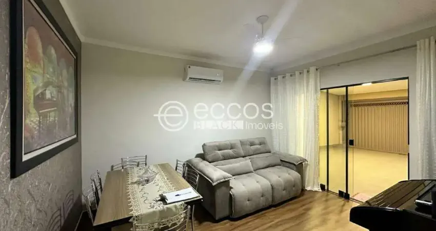 Casa à venda, 2 quartos, 2 vagas, Parque Colibri - UBERABA/MG
