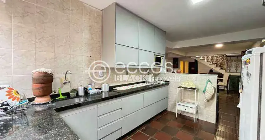 Casa à venda, 7 quartos, 2 suítes, 8 vagas, serra - belo horizonte/mg