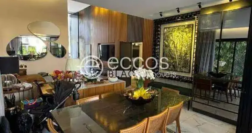 Casa em condomínio à venda, 3 quartos, 3 suítes, 2 vagas, Jardim Sul - Uberlândia/MG