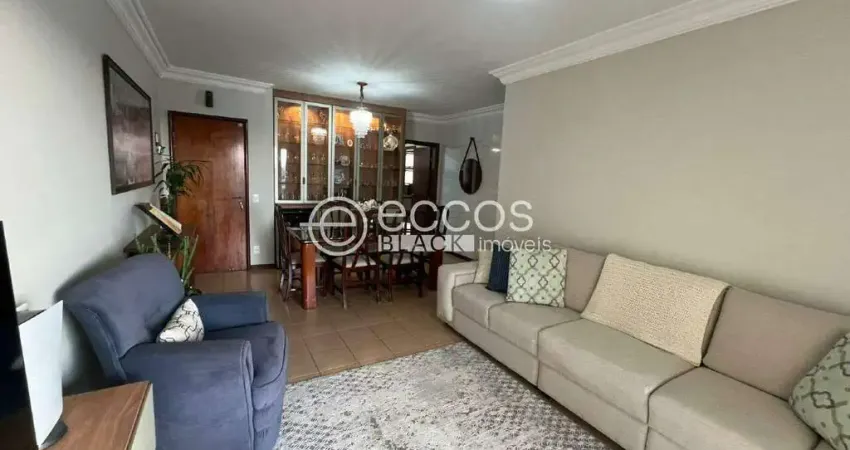 Apartamento à venda, 4 quartos, 1 suíte, 1 vaga, Martins - Uberlândia/MG