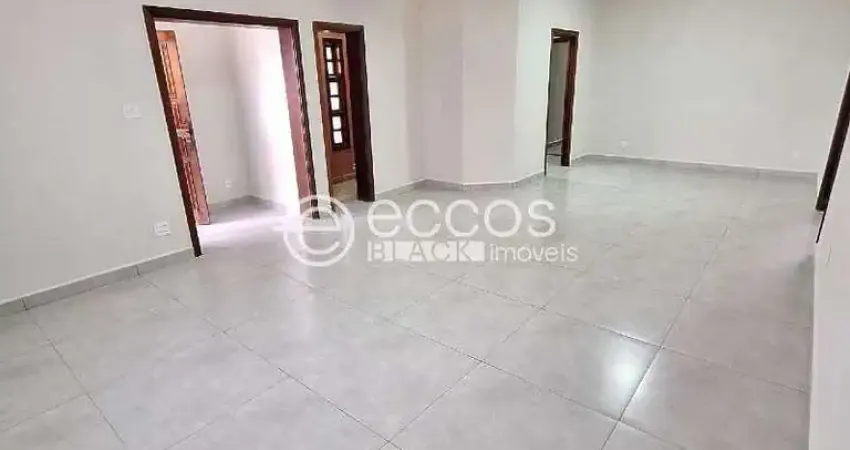Casa à venda, 3 quartos, 1 suíte, 2 vagas, jardim regina - araguari/mg