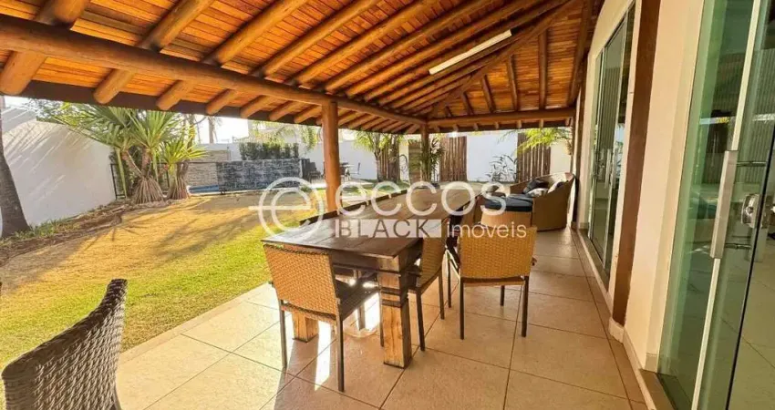 Casa em condomínio para aluguel, 3 quartos, 3 suítes, 2 vagas, gávea - uberlândia/mg