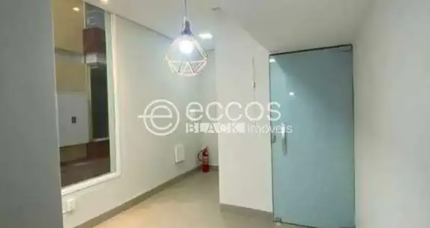 Ponto comercial para alugar na Avenida Floriano Peixoto, 98, Centro, Uberlândia
