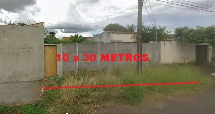 Terreno comercial à venda na Rua Gérson Braga, 102, Conjunto Segismundo Pereira, Uberlândia