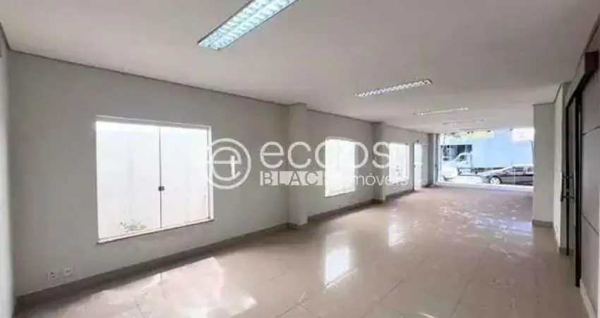 Casa comercial para alugar na Avenida João Pinheiro, 2693, Brasil, Uberlândia
