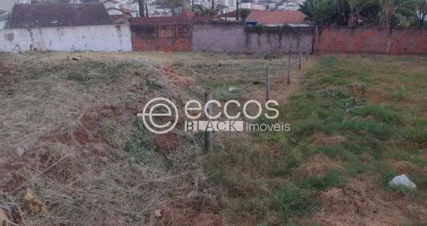 Terreno comercial à venda na Rua Abdala Attiê, 175, Vigilato Pereira, Uberlândia