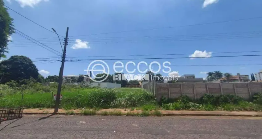 Terreno comercial à venda na Rua dos Canarinhos, 755, Cidade Jardim, Uberlândia