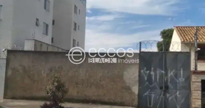 Terreno comercial à venda na Rua Henrique Cabral, 474, São Luiz, Belo Horizonte