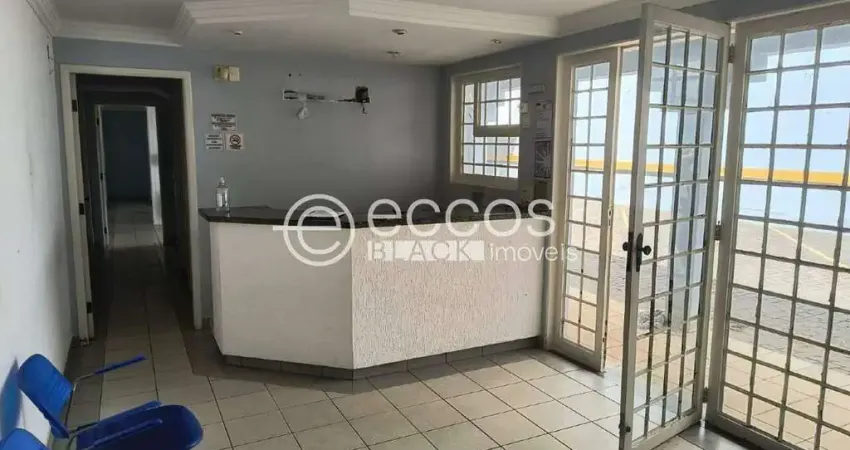 Casa comercial à venda na Rua Santos Dumont, 936, Centro, Uberlândia