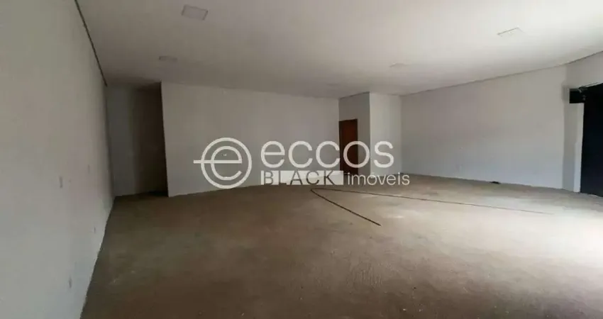 Casa comercial para alugar na Rua Albino Vieira, 518, Brasília, Araguari
