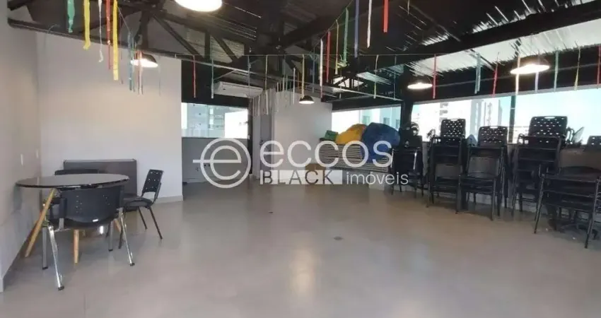 Sala comercial para alugar na Avenida Rondon Pacheco, 3416, Vigilato Pereira, Uberlândia