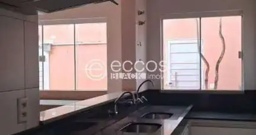 Casa à venda, 3 quartos, 1 suíte, 4 vagas, Umuarama - Uberlândia/MG