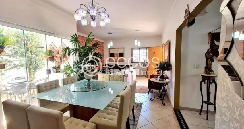 Casa em condomínio à venda, 3 quartos, 3 suítes, 2 vagas, jardim inconfidência - uberlândia/mg